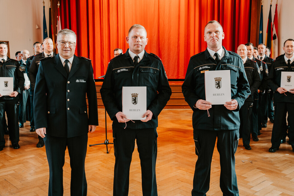 Gruppenbild der beförderte Kollegen