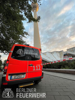 ELW vor dem Fernsehturm