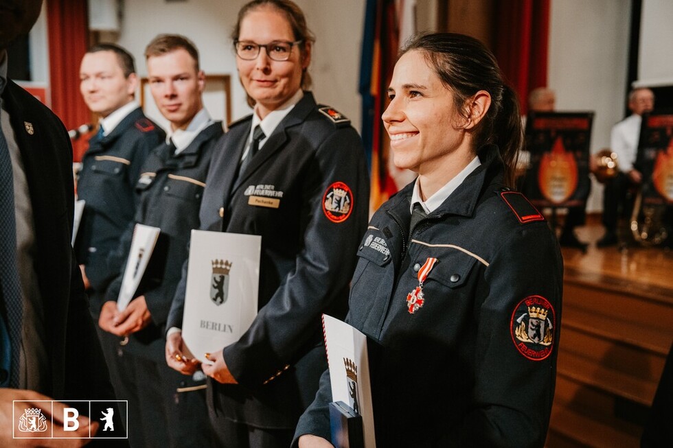 Ehrung mit dem Feuerwehr- und Katastrophenschutz-Ehrenzeichen der Stufe 1