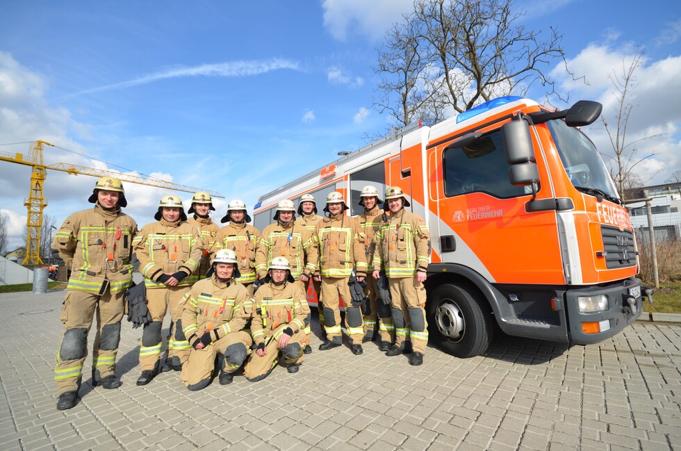 Gruppenfoto der Hellersdorfer Kameraden