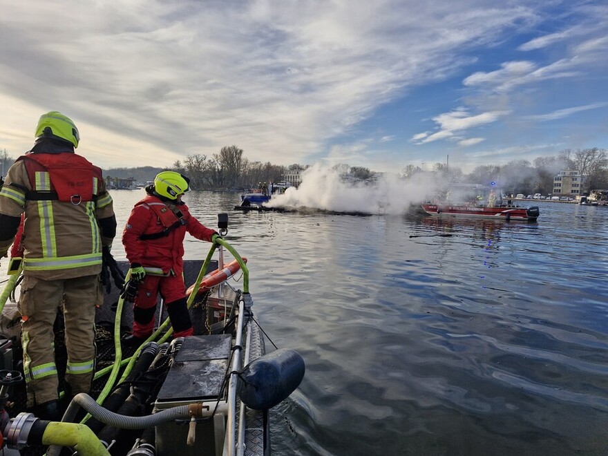 MZB bei der Brandbekämpfung