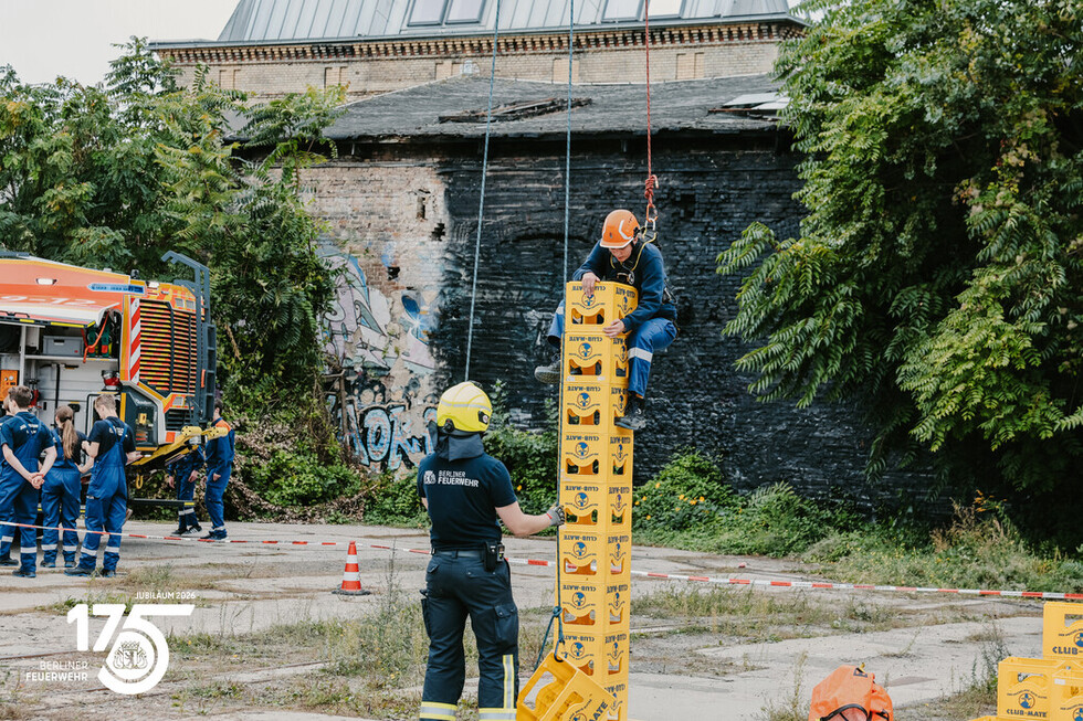 Beim Kistenklettern stellten die Teilnehmerinnen und Teilnehmer ihr Geschick unter Beweis.