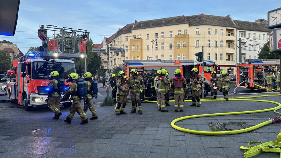 Einsatzkräfte an der Einsatzstelle