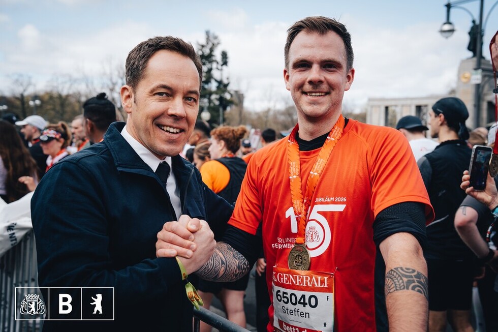 Berliner Halbmarathon – Die Berliner Feuerwehr mittendrin