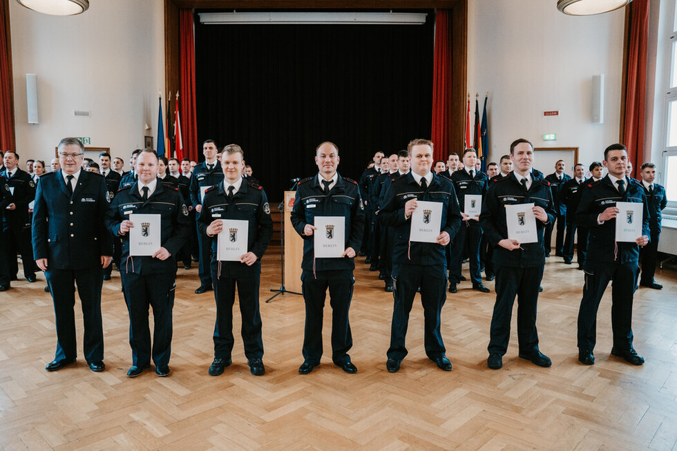 Feierliche Ernennungen und Beförderungen bei der Berliner Feuerwehr März 2026