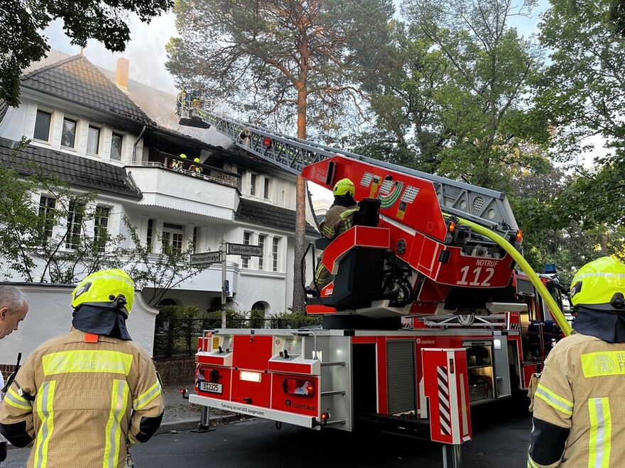 Brandbekämpfung über DLK