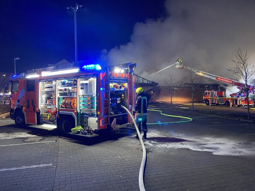 Brandbekämpfung und Wasserförderung von Norden aus