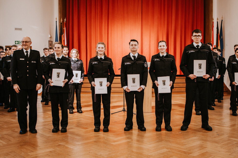 Ernennungen & Beförderungen Dezember 2025