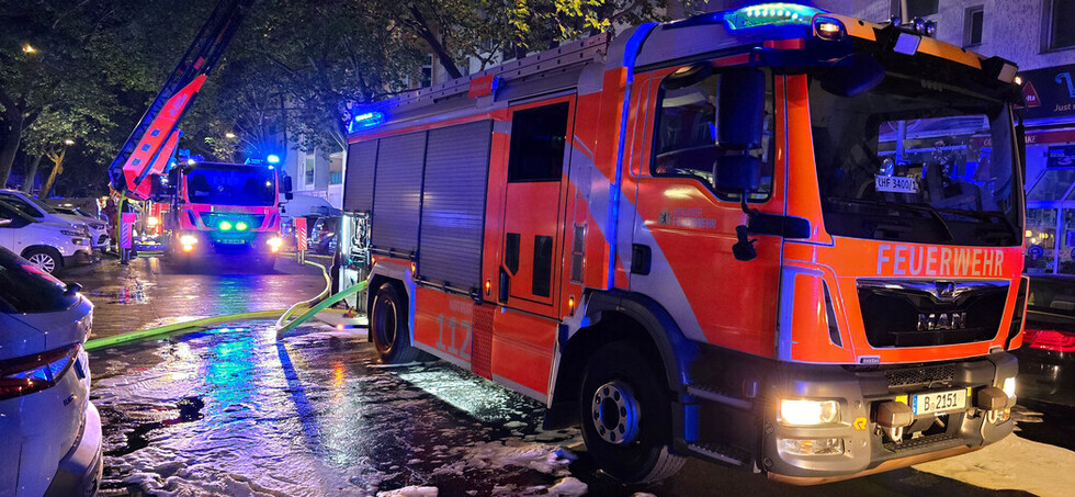 LHF der Feuerwache Wilmersdorf an der Einsatzstelle.