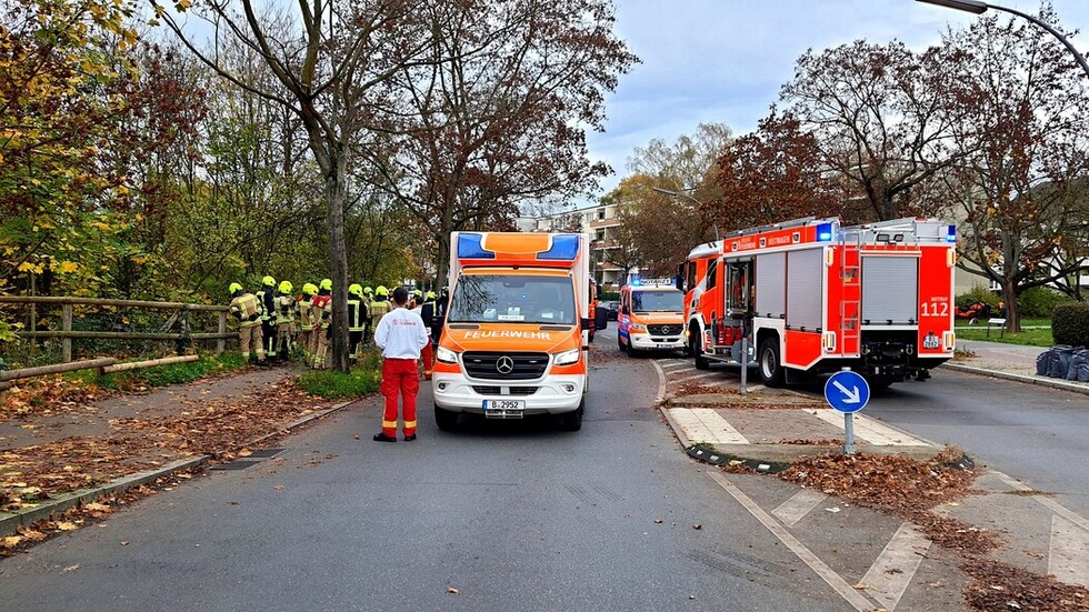 Rettungsfahrzeuge an der Einsatzstelle