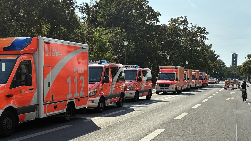 Einsatzfahrzeuge in Bereitstellung Einsatzfahrzeuge in Bereitstellung
