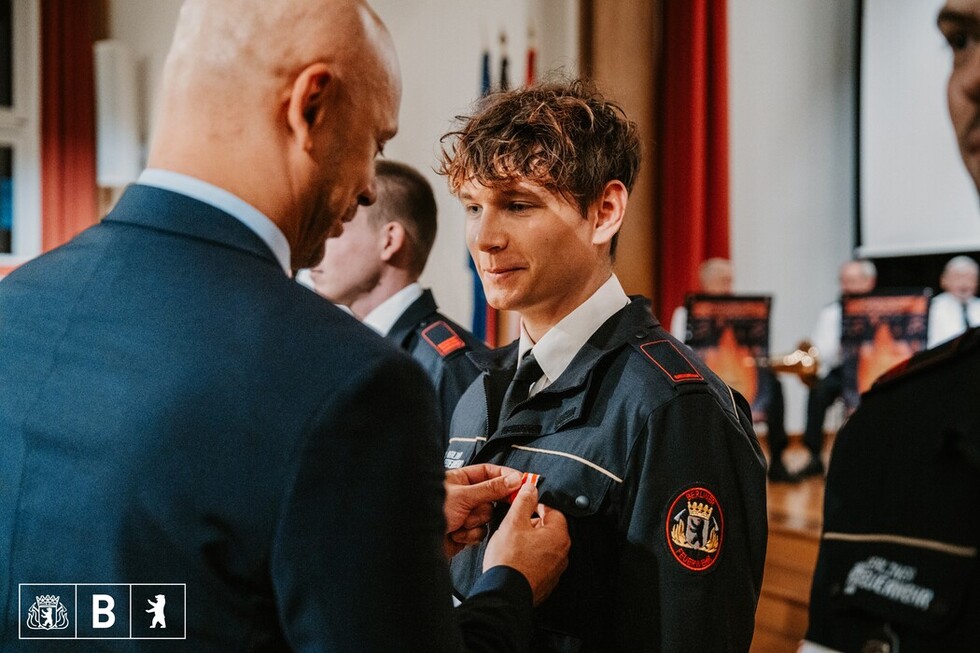 Ehrung mit dem Feuerwehr- und Katastrophenschutz-Ehrenzeichen der Stufe 1