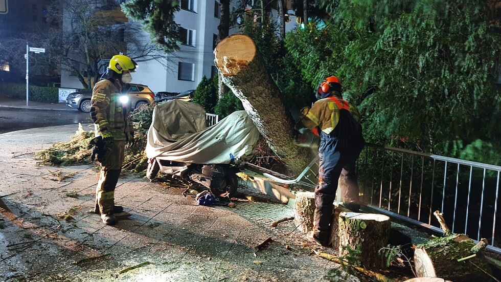 Erste Unwettereinsätze in der Nacht