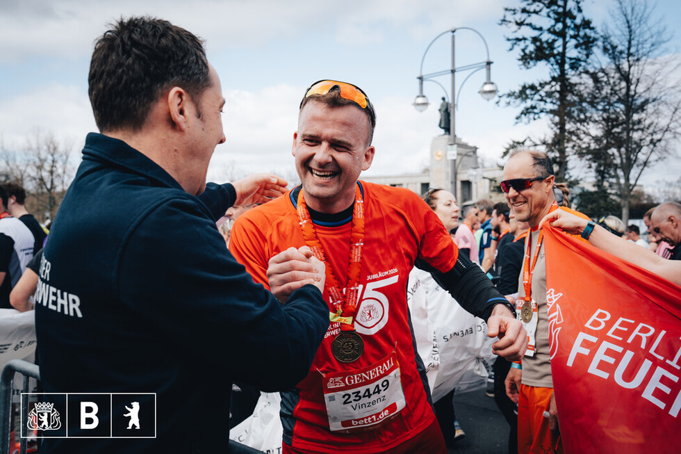 Berliner Halbmarathon – Die Berliner Feuerwehr mittendrin