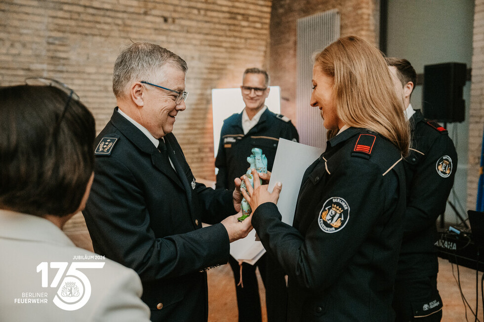 Auszeichnung für sportliche Spitzenleistungen bei der Berliner Feuerwehr
