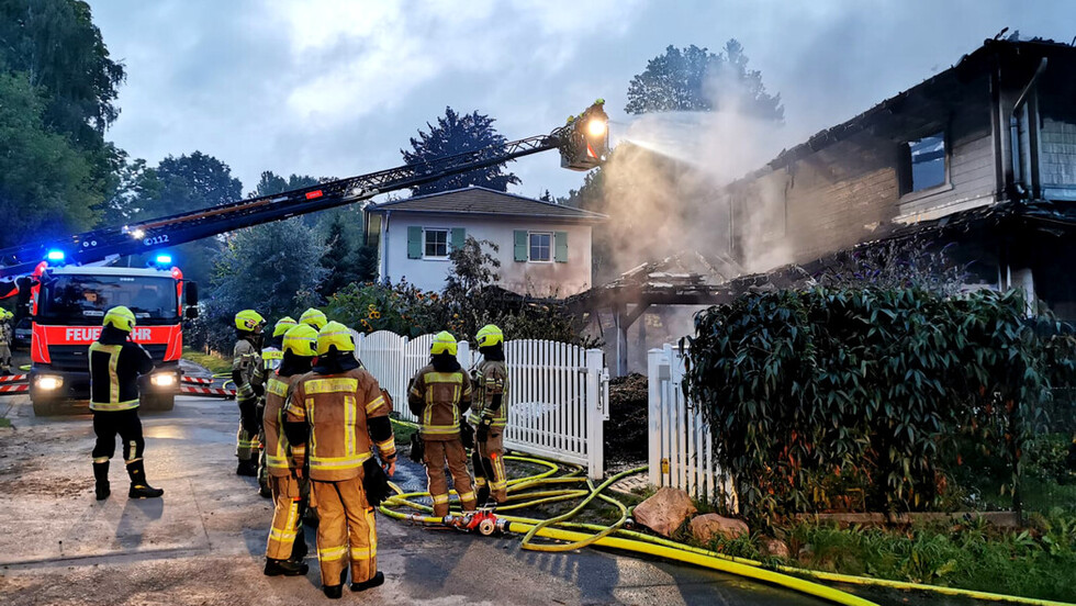 Brandbekämpfung über Drehleiter