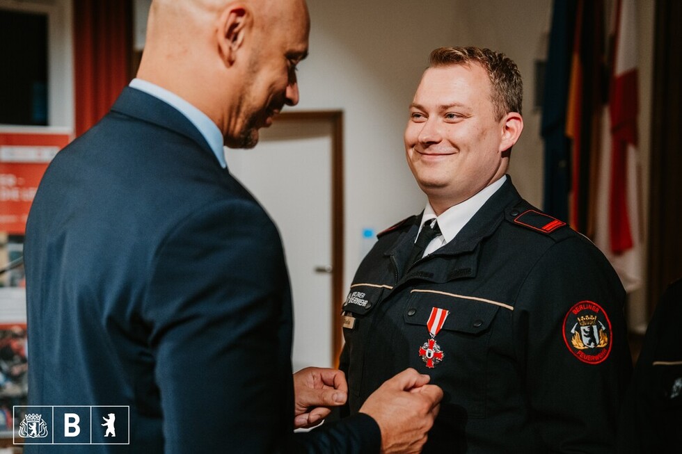 Ehrung mit dem Feuerwehr- und Katastrophenschutz-Ehrenzeichen der Stufe 1