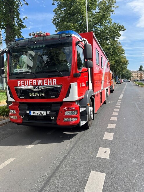 Einsatzleitwagen an der Einsatzstelle