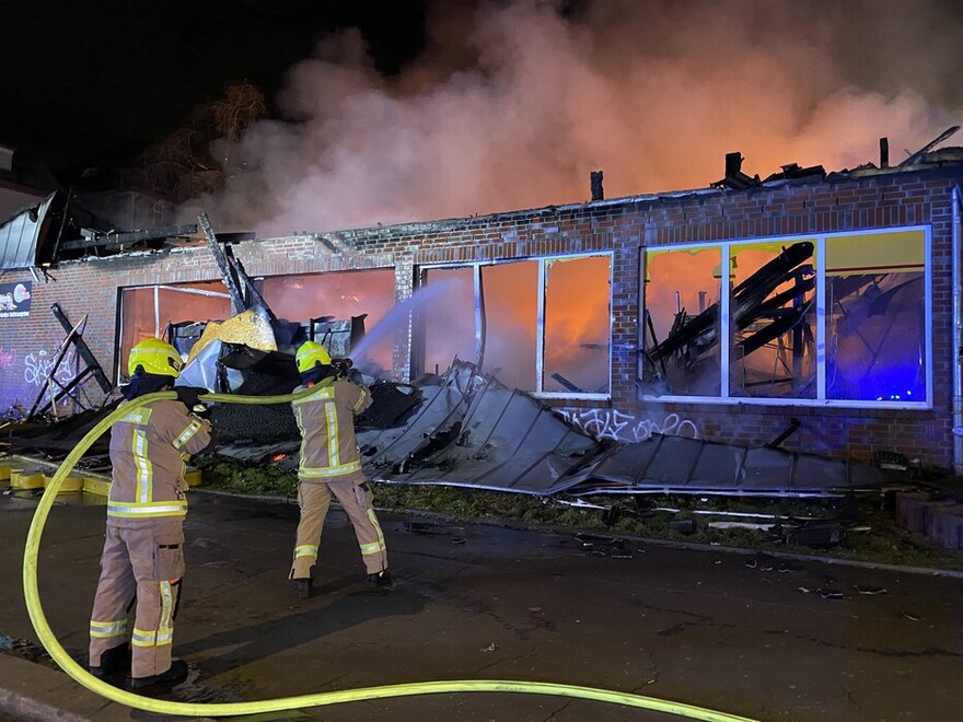 Brandbekämpfung durch Trupp von Osten aus