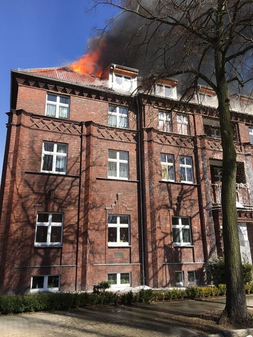 Brandbekämpfung über Drehleiter
