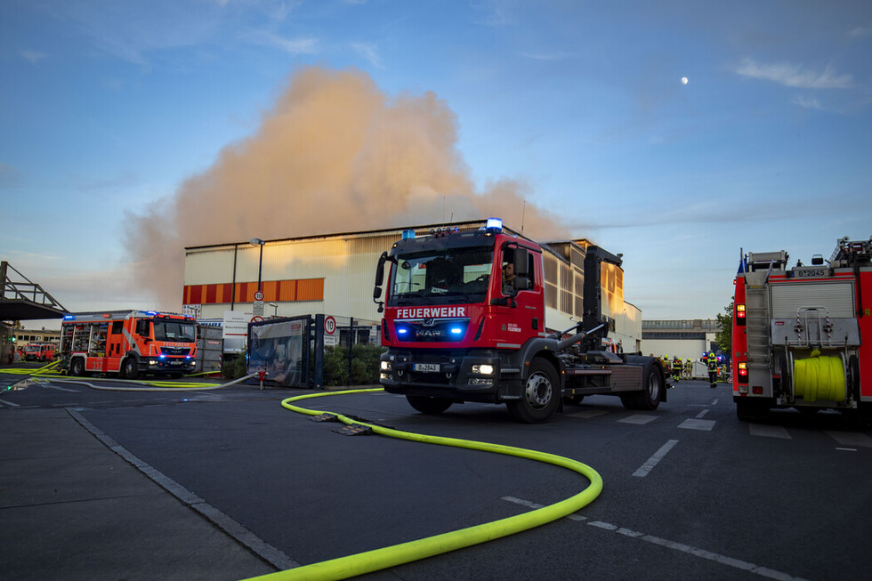 Wechselladerfahrzeug an der Einsatzstelle