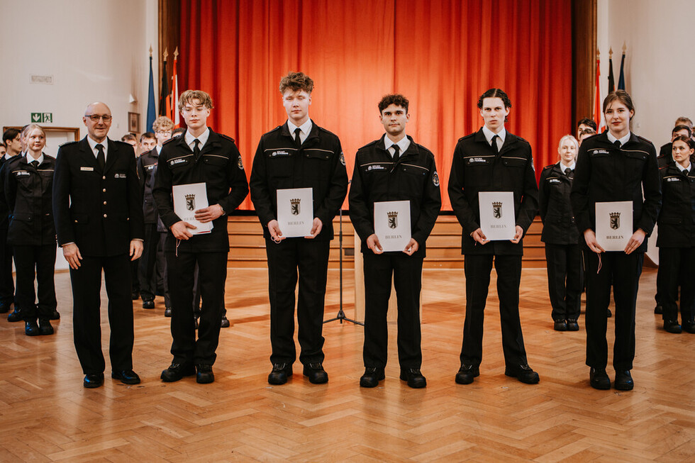 Ernennungen & Beförderungen Dezember 2025