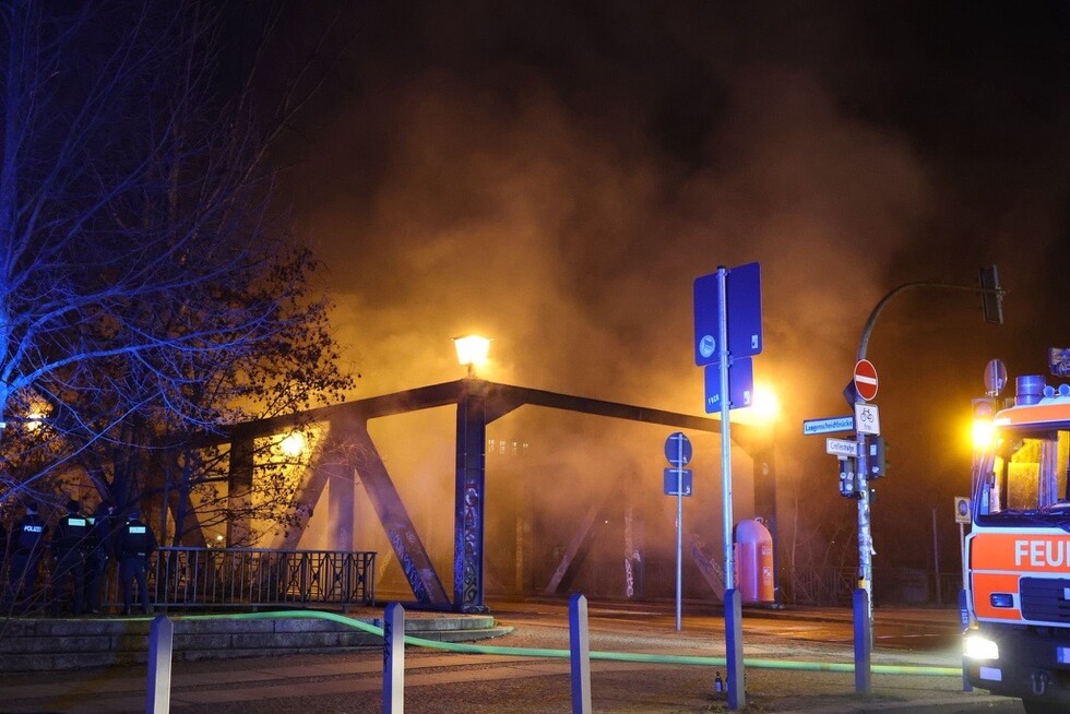 Verrauchung im Bereich der Straßenbrücke