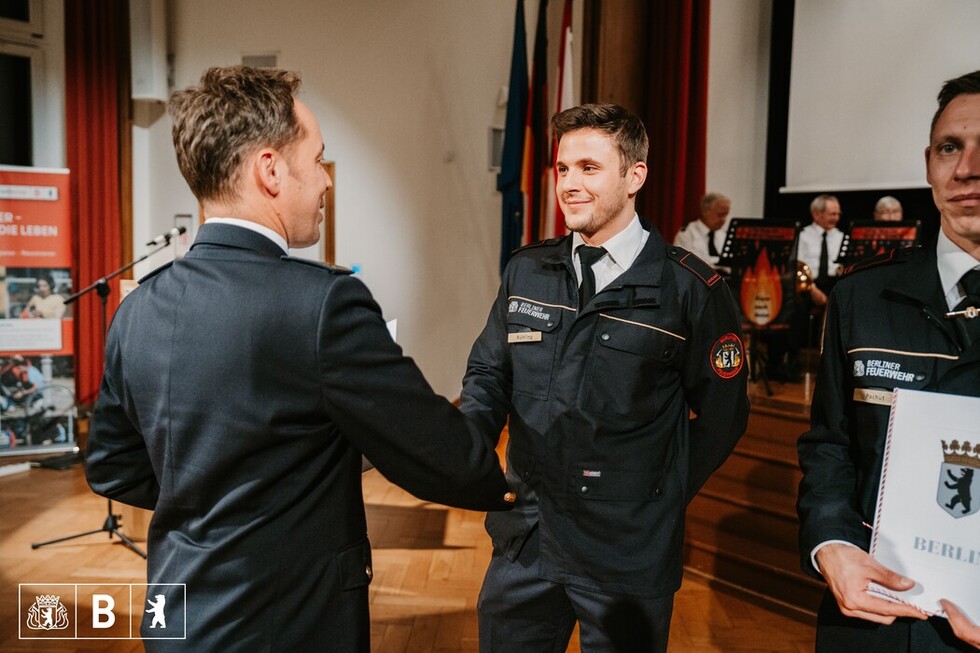 Ehrung mit dem Feuerwehr- und Katastrophenschutz-Ehrenzeichen der Stufe 1