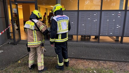 Führungskräfte bei der Lagebesprechung
