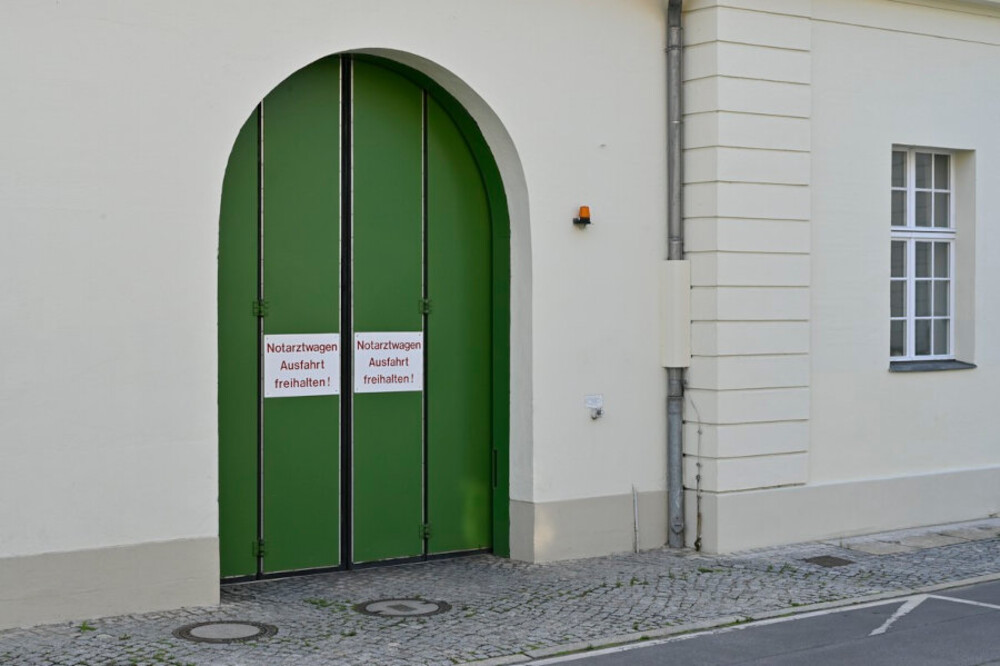 Garagentor der Rettungswache