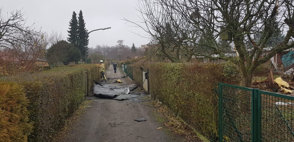 Zerstörte Gartenlaube in Britz