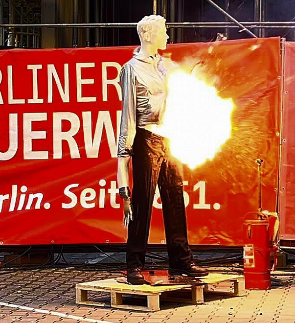 illegaler Böller explodiert in Jackentasche