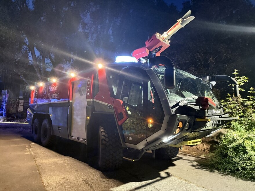 Flugfeldlöschfahrzeug des BER