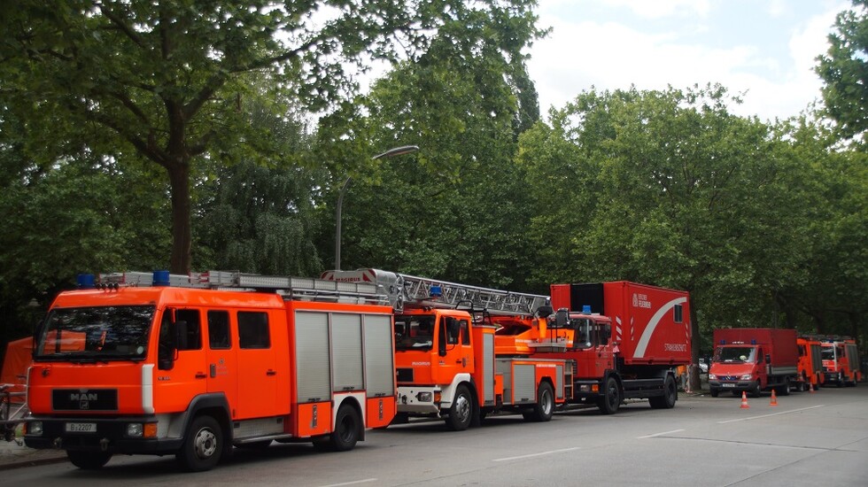 Aufstellung der Einsatzfahrzeuge