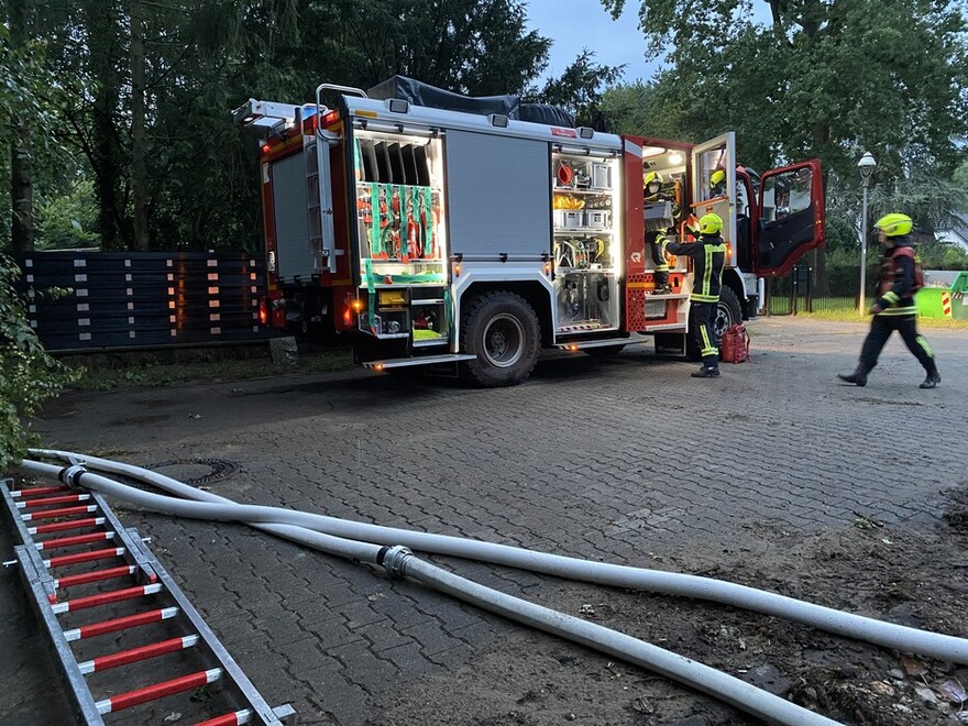 Einsatzkräfte der FF Frohnau bei der Arbeit