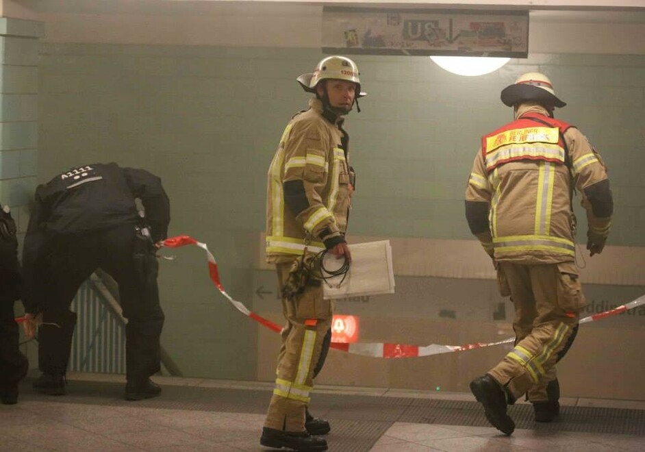 Absperrmaßnahmen im Bahnhof