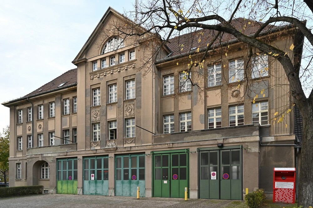 Gebäude Rettungswache Mariendorf