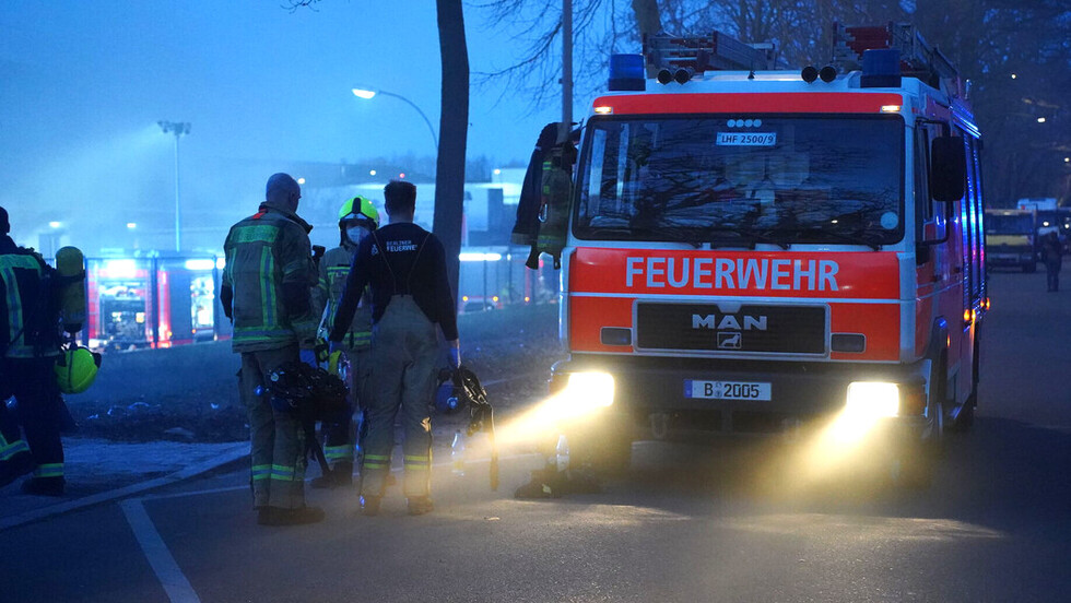 LHF der Lehrfeuerwache Wedding an der Einsatzstelle.