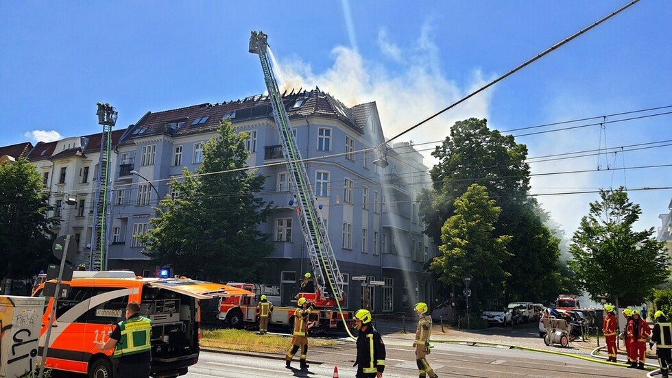 Brandbekämpfung über DLK
