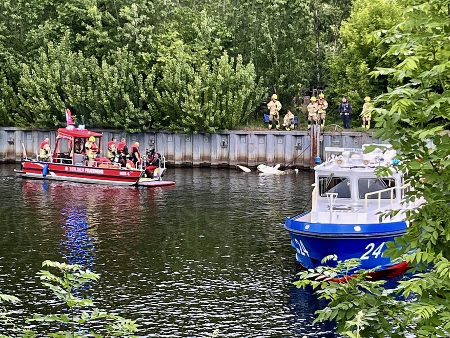 Einsatzboote auf der Spree