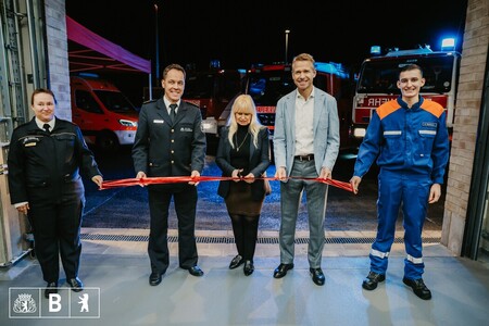 Feierliche Einweihung der neuen Feuerwache der Freiwilligen Feuerwehr Tegelort