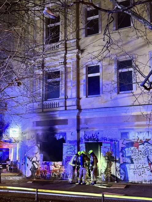 Rauchentwicklung aus dem Brandraum im Wedding