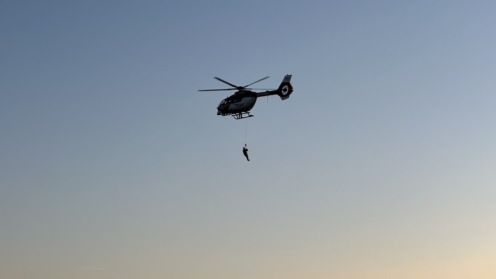 Notarzt an der Rettungswinde