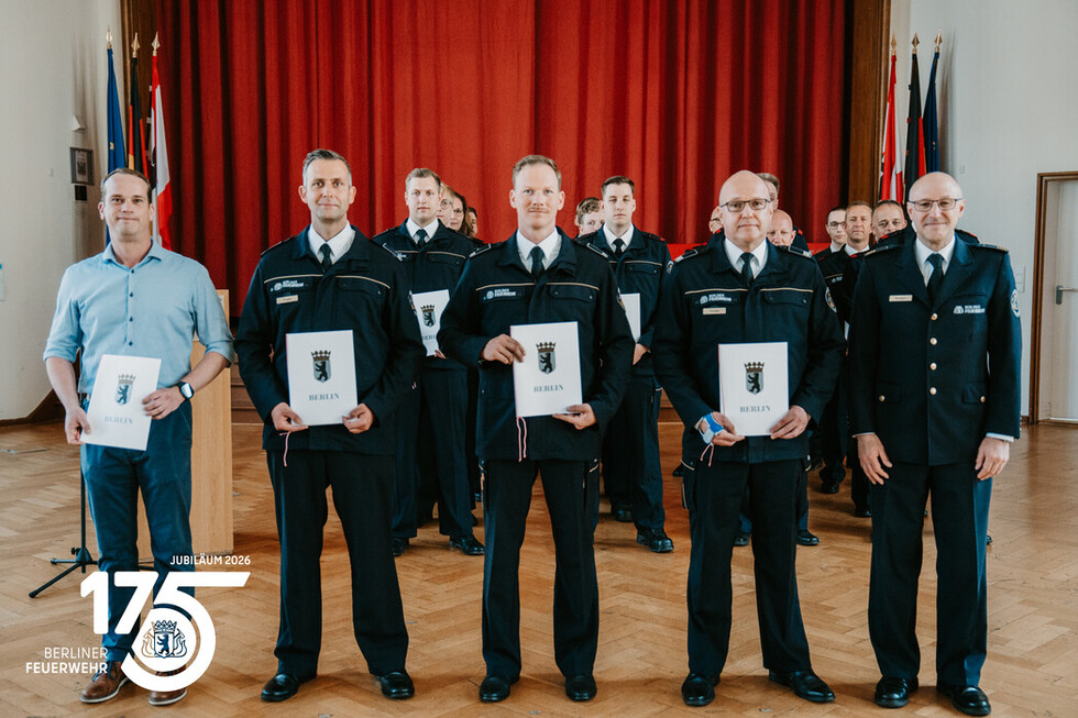 Feierliche Ernennung und Beförderung bei der Berliner Feuerwehr