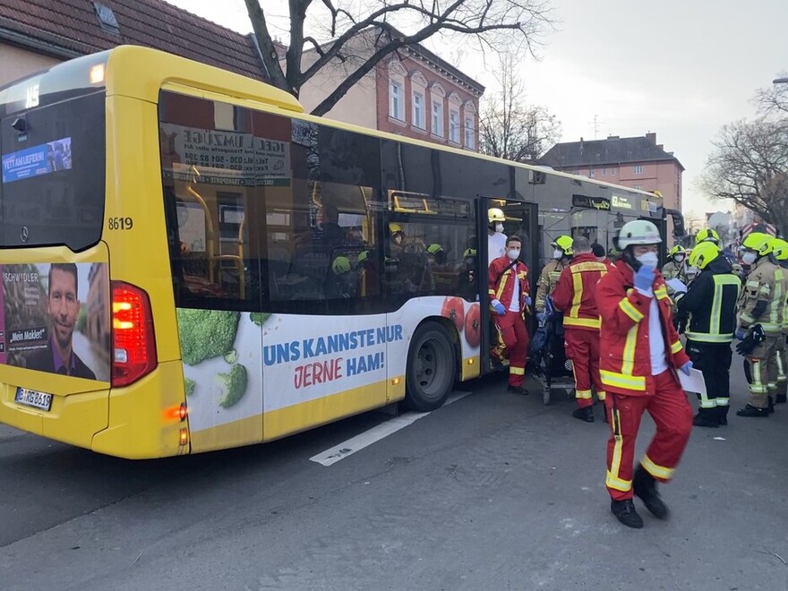 Evakuierungsbus im Einsatzabschnitt Medizinische Rettung