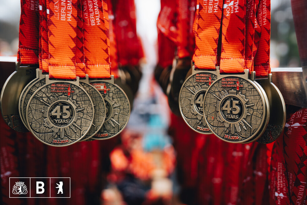 Berliner Halbmarathon – Die Berliner Feuerwehr mittendrin