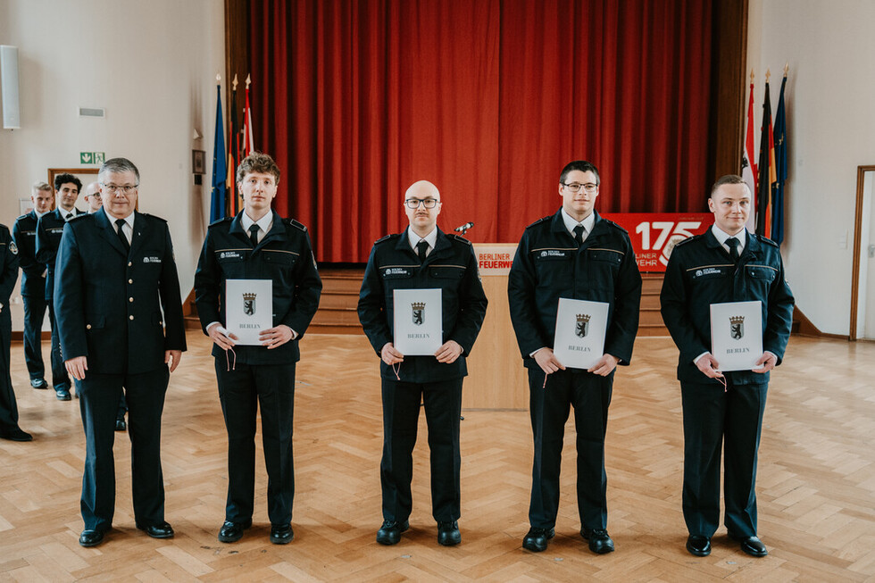 Feierliche Ernennungen und Beförderungen bei der Berliner Feuerwehr März 2026