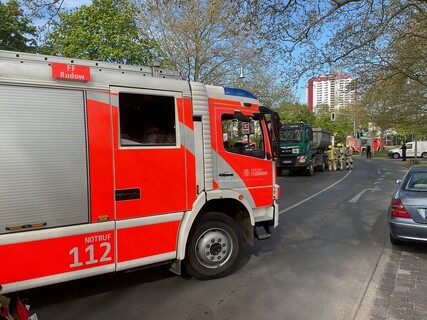 technische Hilfeleistung bei einem Verkehrsunfall
