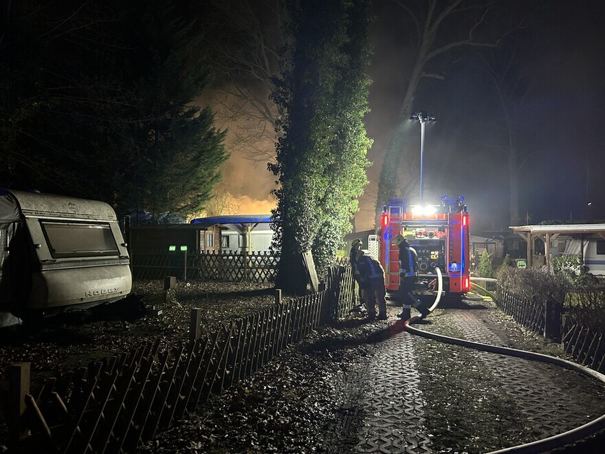 Blick in Richtung Einsatzstelle vom Ritterfelddamm aus kommend