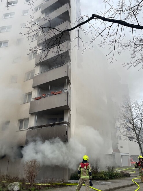 Rauchentwicklung am Gebäude